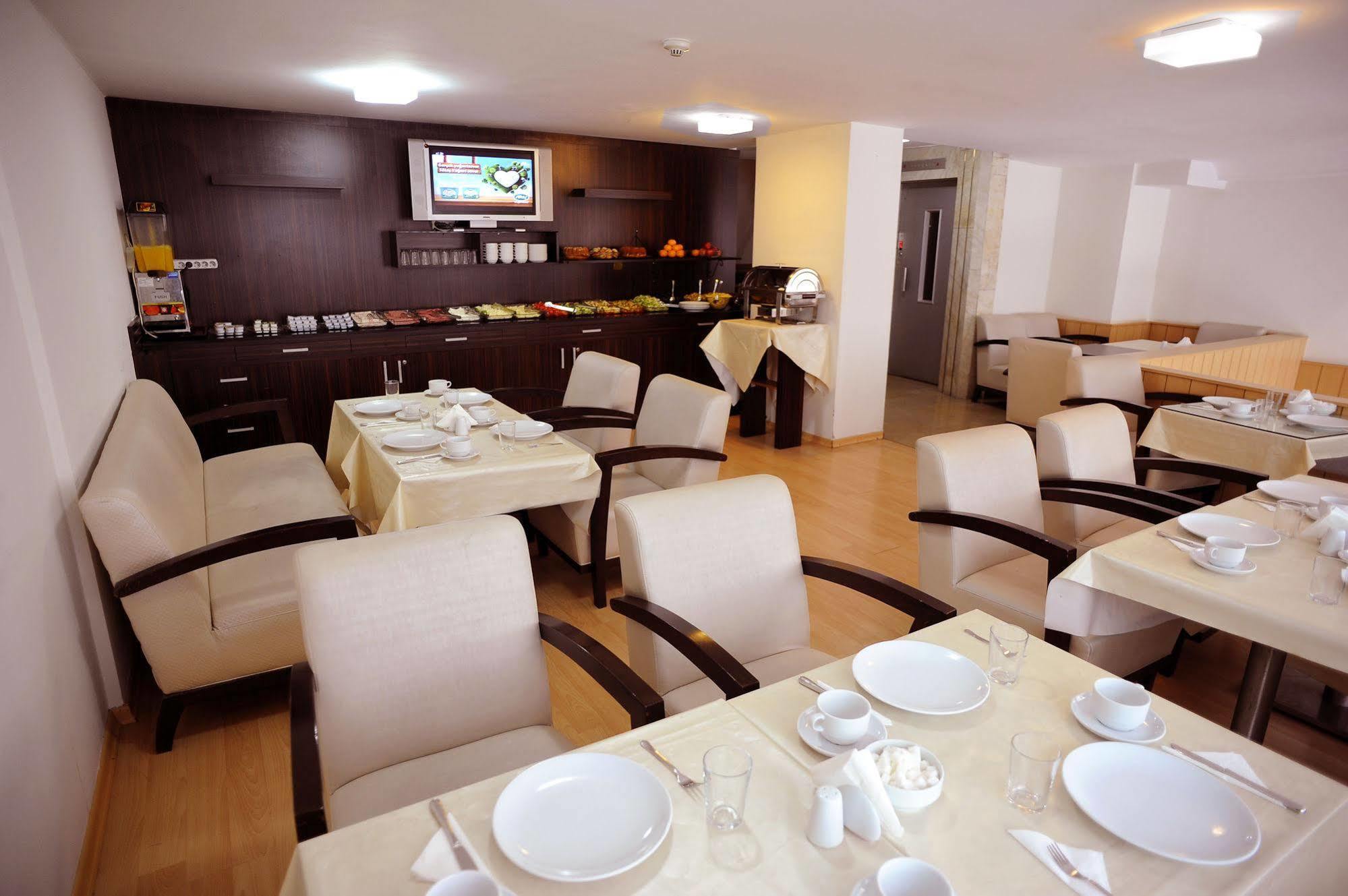 Hotel Davos อิสตันบูล ภายนอก รูปภาพ